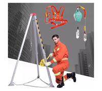 Treppiede per spazio confinato con sollevatore, imbracatura di sicurezza e gambe regolabili per salvataggio e protezione anticaduta