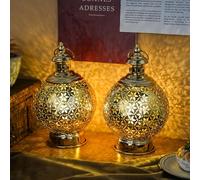 TRIROCKS Set di 2 candelabri elettrici dorati con timer, lanterne decorative vintage in metallo per interni ed esterni per Eid Mubarak