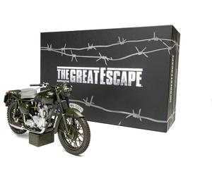 Triumph TR6 1962 Trophy Weathered The Great Escape McQueen 1:12