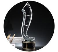 Trofei, medaglie e premi Trofeo Cristallo per Il Miglior Film Trofeo Direttore E Attore del Festival del Cinema Trofeo per Premi per Programmi Teatrali E Operistici Trofeo del Concorso Fotografico