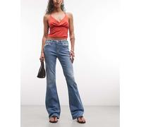 True Religion - Becca Big T - Jeans bootcut lavaggio blu medio W24
