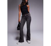 True Religion - Joey - Jeans a zampa grigio antracite a vita bassa con tasche con patta W32