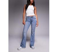 True Religion - Joey - Jeans a zampa lavaggio azzurro a vita medio alta con tasche con patta-Blu W32