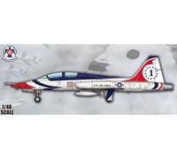 Trumpeter 05809 1:48 US T-38A Talon Thunderbird Kit Aeronautico - Nuovo