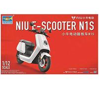 Trumpeter 07305 - 1:12 Niu e-Scooter N1S Pre-verniciato - Nuovo