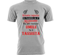 Tshirt Mestieri - Questo Ragazzo di Famiglia è ricchissimo ma per restare umile Fa Il tassista - Tshirt Simpatiche Uomo - Tshirt Divertenti Uomo - Idea Regalo