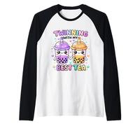 Twinning with My Best Tea Carino Kawaii Boba Drink per Gli Amici Maglia con Maniche Raglan