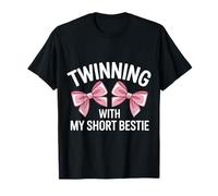 Twinning with My Short Bestie Bestie Maglietta per Bambini Maglietta