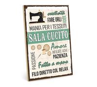 TypeStoff Targa in legno con frase - Sala cucito - targa in stile vintage con citazione, ideale come regalo e decorazione, a tema macchina per cucire, aghi e cucire - HS-01022-IT