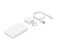 Ubiquiti UniFi UXG-Fiber - Gateway di rete 10G con switch integrato 4× 2.5 GbE PoE+, porte WAN 10G SFP+ e RJ45 10GbE, Sicurezza IDS/IPS, Quad-Core Arm Cortex-A73, 2GB RAM