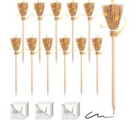 Udbrud 12 Pezzi Matite Scopa Strega Legno, Set di Forniture per Feste da Mago con Tatuaggi Temporanei, Mini Scope di Paglia Artigianali per Halloween Decorazioni Compleanni Cosplay