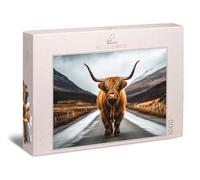 Ulmer Puzzleschmiede - Puzzle da 1000 pezzi "Highland Road" - Il potente corno di Highland Road" si avvicina sulla strada per Glencoe nelle Highlands scozzesi - Qualità puzzle, Made in Germany