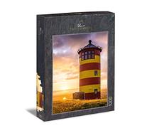 Ulmer Puzzleschmiede - Puzzle "Faro Pilsum" - Puzzle classico da 1000 pezzi - Il famoso faro sul Mare del Nord, punto di riferimento della Frisia orientale, al tramonto sulla diga del Mare del Nord