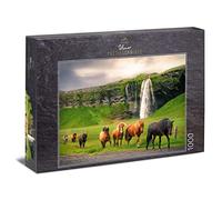 Ulmer Puzzleschmiede - Puzzle 'Islandesi' da 1000 Pezzi - Cavalli e Paesaggio Con Cascata Seljalandsfoss in Islanda - Animali e Natura