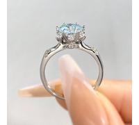 Un anello in argento sterling 925 con sei griffe e un diamante moissanite rotondo da 2 carati è adatto per le donne e può essere utilizzato per matrimoni, fidanzamenti, come regalo per una moglie o un