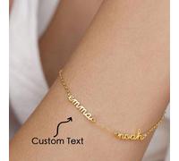 Un elegante e minimalista bracciale con due nomi in inglese, accessorio da donna per l'abbigliamento da , accessori per dress ater per la gioielleria, mocassini artistici scritti a mano, in acciaio in