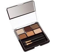 Un elegante panino e occhi smokey eyes sono seducenti.
