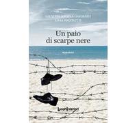 Un paio di scarpe nere