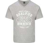 Un Qualificato Driving Instructor Looks Like Uomo Scollo A V Cotone T-Shirt