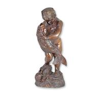 Un ragazzo di bronzo con fontana a forma di pesce replica design retrò decorazio