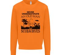 Un Vecchio Uomo Che Fa Immersioni Felpa Jumper