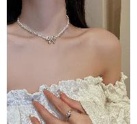 Una collana vintage stile gioiello con perle finte e strass a fiocco, un must-have per donne,Valentino,mamma,madre, festa della mamma, come regalo Tagli UnicaPerline rivestite di rame