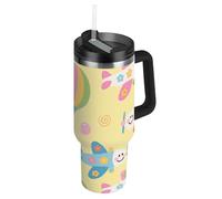 Una graziosa borraccia riutilizzabile riutilizzabile con coperchio e cannuccia, tazza da caffè isolata decorativa per scuola, sport, asilo nido, campeggio e altro ancora