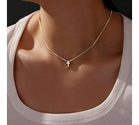 Una piccola e raffinata collana con croce d'argento, semplice ma elegante, adatta per le donne da indossare quotidianamente o per occasioni speciali, ottimo anche come regalo per donne cristiane. Tagl