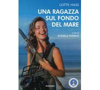 Una ragazza sul fondo del mare
