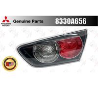 Unità lampada OEM MITSUBISHI, coda, RH 8330A656 per EVO 10 CZ4A
