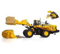 UNIVERSAL HOBBIES UH8153 PALA GOMMATA KOMATSU WA600-8 CON FORCA x BLOCCHI 1:50 M