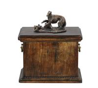 Urna Borzoi in legno massiccio per le ceneri del cane, con statua del cane.
