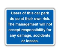 V Safety Users Of This Car Park Do So At Their Own Risk - Cartello di sicurezza paesaggio blu - 300 x 225 mm - vinile autoadesivo