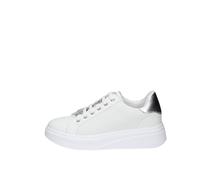 Valleverde rinomato marchio italiano noto per il suo impegno per il comfort e la qualità delle calzature, e le sue sneaker non fanno eccezione. Combinando la classica artigianalità ita
