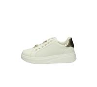 Valleverde Rinomato Marchio Italiano Noto per Il Suo impegno per Il Comfort e la qualità delle Calzature, e Le Sue Sneaker Non Fanno eccezione. Combinando la Classica artigianalità ITA
