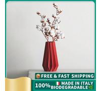 Vase Big Ribs Triangle - Scultura Geometrica Moderna, Arredo decorativo per interni, 14.1*14.1*25cm, 100% Made in Italy, Spedizione dall'Italia Un connubio perfetto tra rigore e creatività. Questo vas