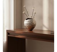 Vaso in Alluminio Scultoreo Vaso con Superficie Martellata Elegante per