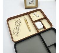 Vassoio da comodino elegante e vassoio di valletto organizzato per il