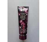 Velvet Petals Luxe Body Latte con Victoria's Secret
