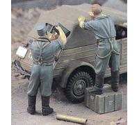 VERLINDEN 907 - GERMAN TROOPS / CLEANING (2 figures) - 1/35 RESIN KIT