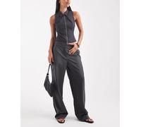 Vero Moda - Pantaloni sartoriali a fondo ampio color grigio scuro con pieghe sul davanti e abbottonatura regolabile in vita 38