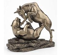 Veronese Design Statua da tavolo alta 6 pollici Wall Street Stock Market Bull Bear Fight Financial Broker Regalo Astratto Cast Resina Bronzo Finitura Bronzo Statua da tavolo