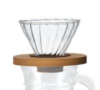 Versare sopra il filtro per caffè alla in trasparente con goccio