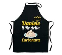 Vestin Grembiule da cucina - Personalizzabile con Nome DGR Divertenti Il re della carbonara - realizzati con materiali e finiture di alta qualità che garantiscono la massima durata (Cotone, Nero)