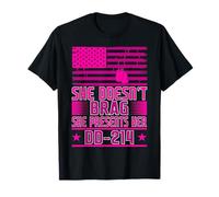 Veteran Woman: She Doesn’t Brag, She Presents Her DD-214 Maglietta