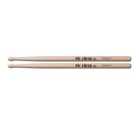 Vic Firth - Bacchette per Batteria Rullante Serie Corpsmaster® - MS3 - 17 inch (43.18cm) - Lungo cono - Punta di Legno