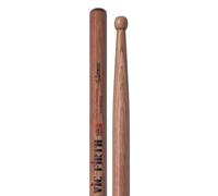 Vic Firth SRH2 Corpsmaster Snare Sticks, Bacchette per Rullante, in Hickory, Diametro: 695"", Lunghezza: 16.875'', Cono Lungo, Finitura Laccata, Punta a Barile in Legno