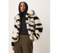 VILA - Giacca corta in pelliccia sintetica bianca e nera con stampa zebrata-Nero 34