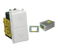 Vimar 0R14062 Plana Due Pulsanti interbloccati con frecce direzionali 1P NO + 1P NO 10 A 250 V~ Bianco & Plana 0T14613 Supporto 3 moduli, con viti, per scatole 3 moduli, 10 pezzi