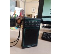Vintage Panasonic RF-502 Pocket Transistor Radio funzionante